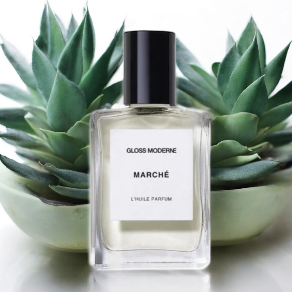 Gloss Moderne Marché Perfume oil NWT